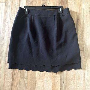NWT Ann Taylor LOFT black layered scalloped pencil skirt. Size 10